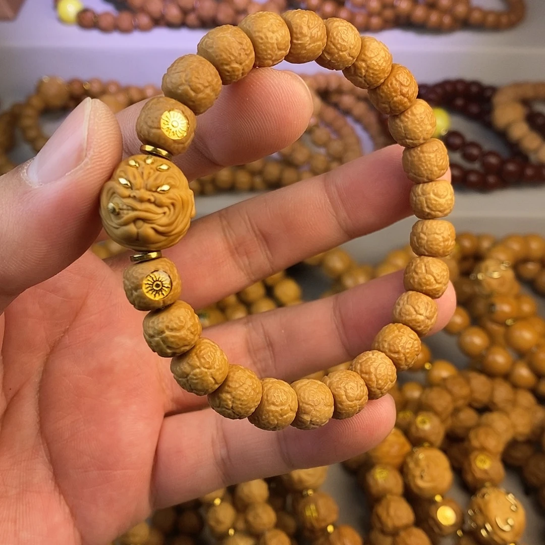 吊坠猴头核桃全品饕餮 五目烟鬼