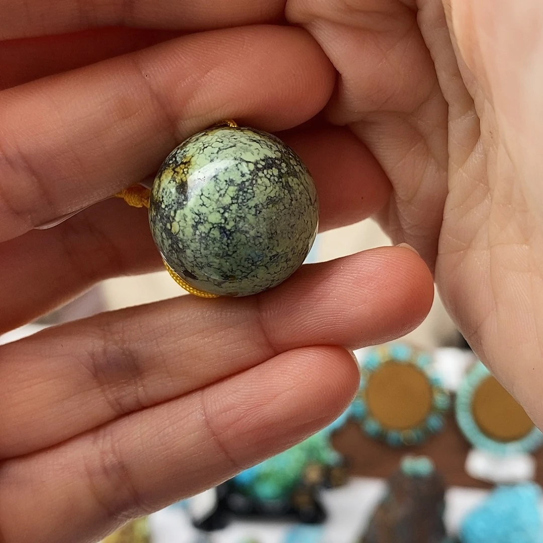 绿松石未镶嵌原矿