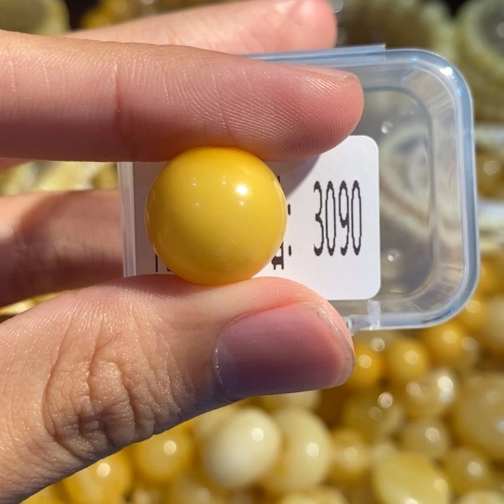 琥珀未镶嵌珠宝奇石3090