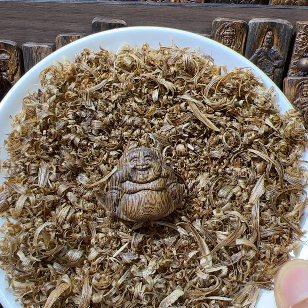 沉香碎屑沉香乌身弥勒3.3克