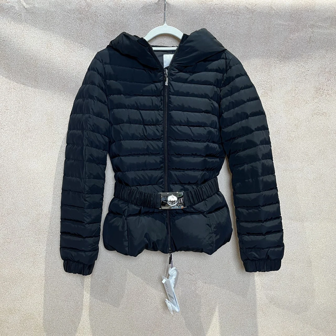 99新 MONCLER 黑色短款收腰廓形拉链长袖羽绒服  0码