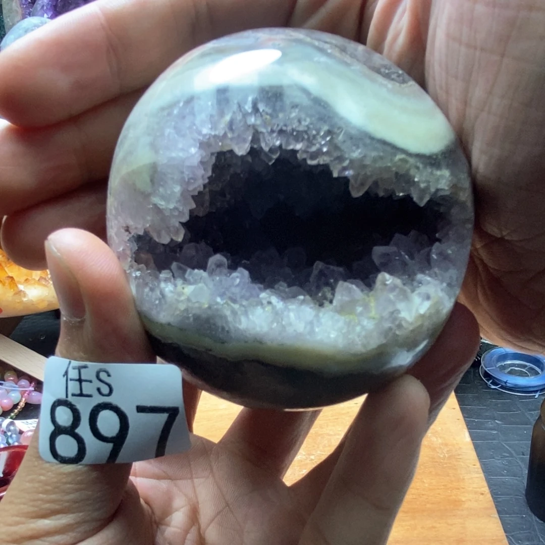 未镶嵌水晶大型摆件（非配饰）