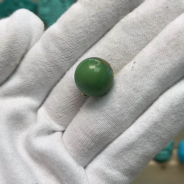 绿松石珠宝未镶嵌稳****观