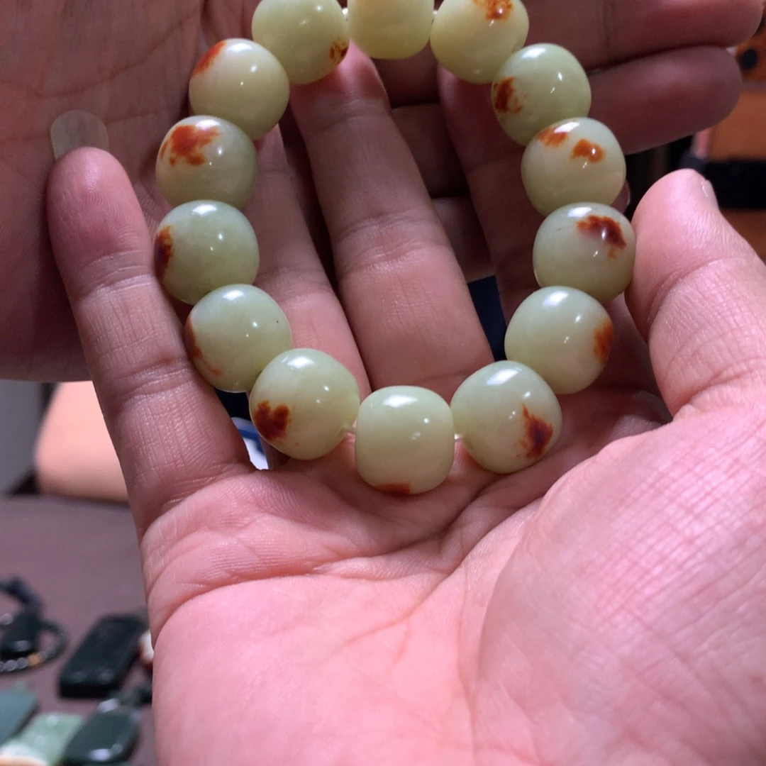 山***叠岫岩河磨玉(透闪石质玉)未镶嵌手链