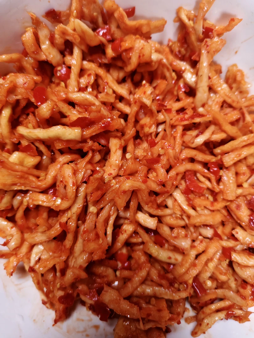 农家手工香辣萝卜条下饭菜