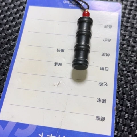 和田玉颈饰未镶嵌金**侠