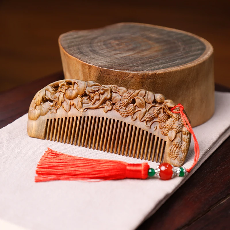 QQ周广胜绿檀精美木梳硕果16CM