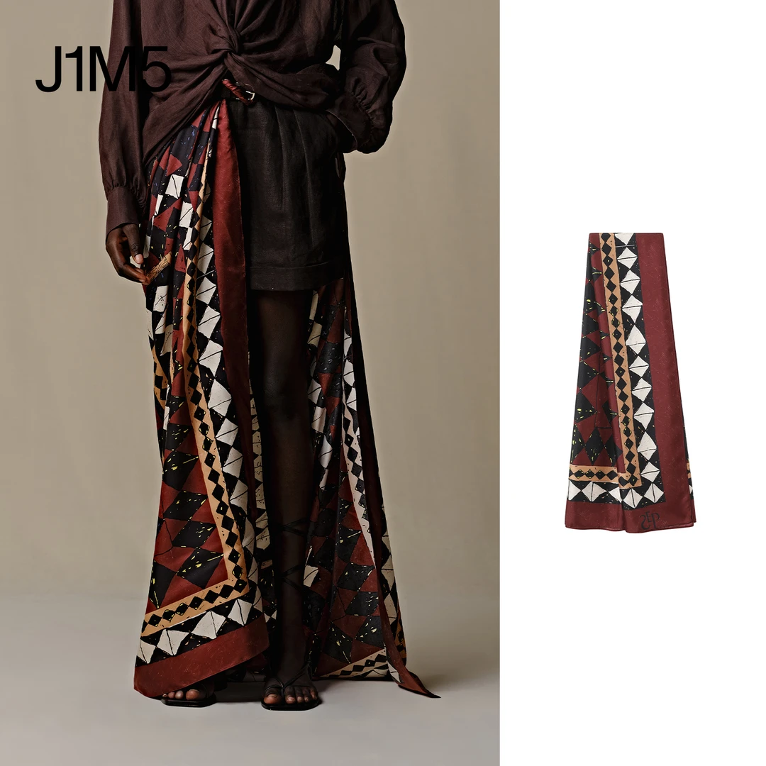 J1M5买手店 INTO THE EAST 25春夏 真丝几何大方巾 百搭女士