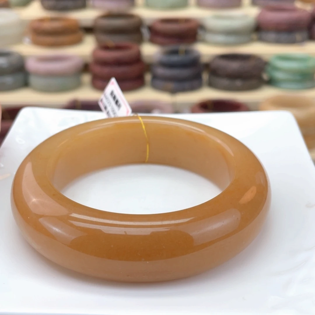 【闪购商品】石英质玉手镯未镶嵌改**字