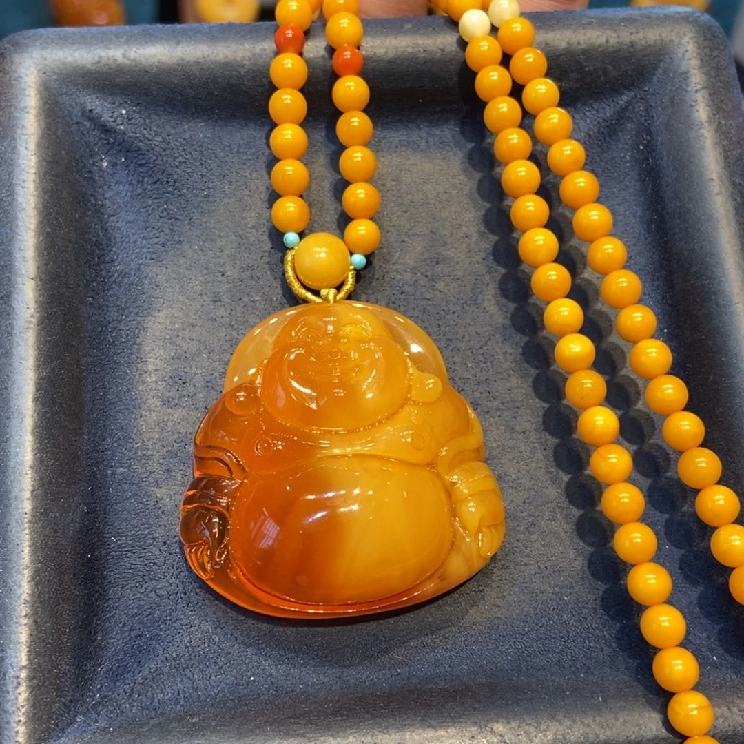 琥珀未镶嵌颈饰蜜蜡