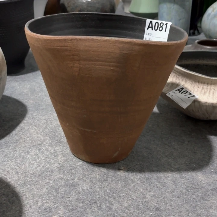 陶瓷余***走哇塞小珑福利花瓶A081