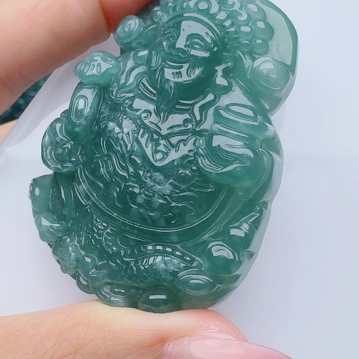 颈饰未镶嵌翡翠多样性发其一