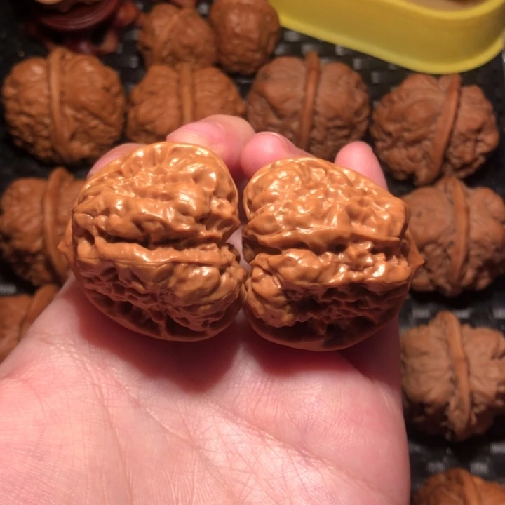 把件文玩核桃38开背三角蛙