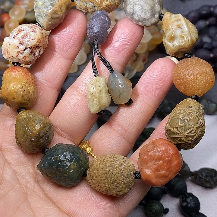 未镶嵌玛瑙/玉髓珠宝奇石