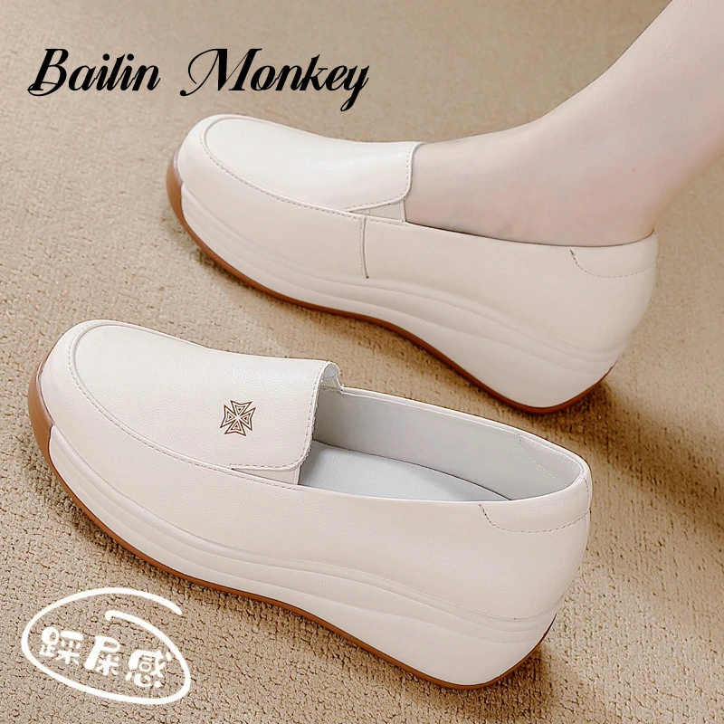 品牌厚底软底防滑休闲妈妈皮鞋女2025春季新款百搭女士单鞋护士鞋