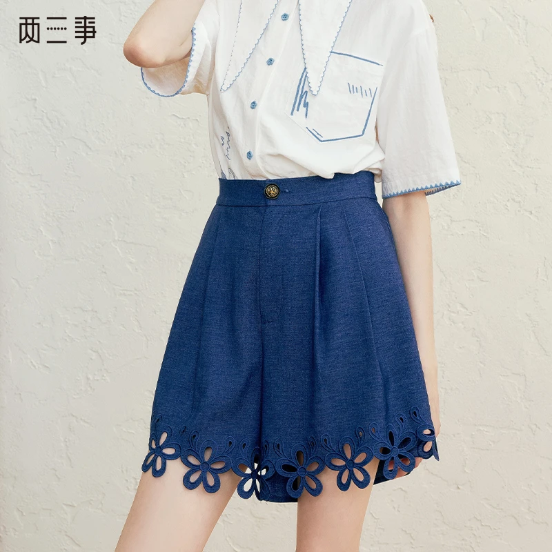 两三事 步入花途 2025春季新款甜美镂空花边下摆裙裤高腰短裤