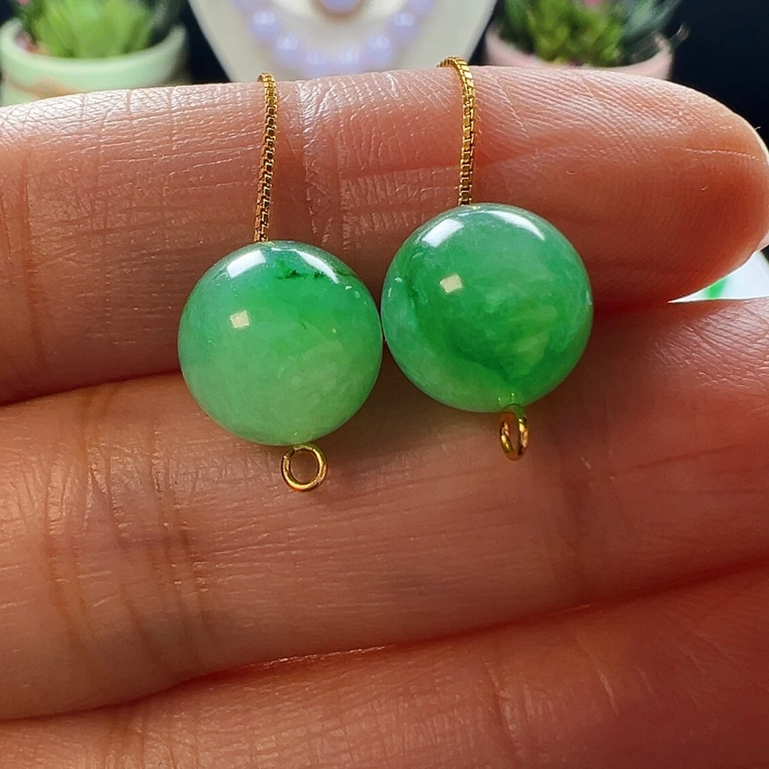 翡翠散珠翡翠飘绿圆珠卡10.2