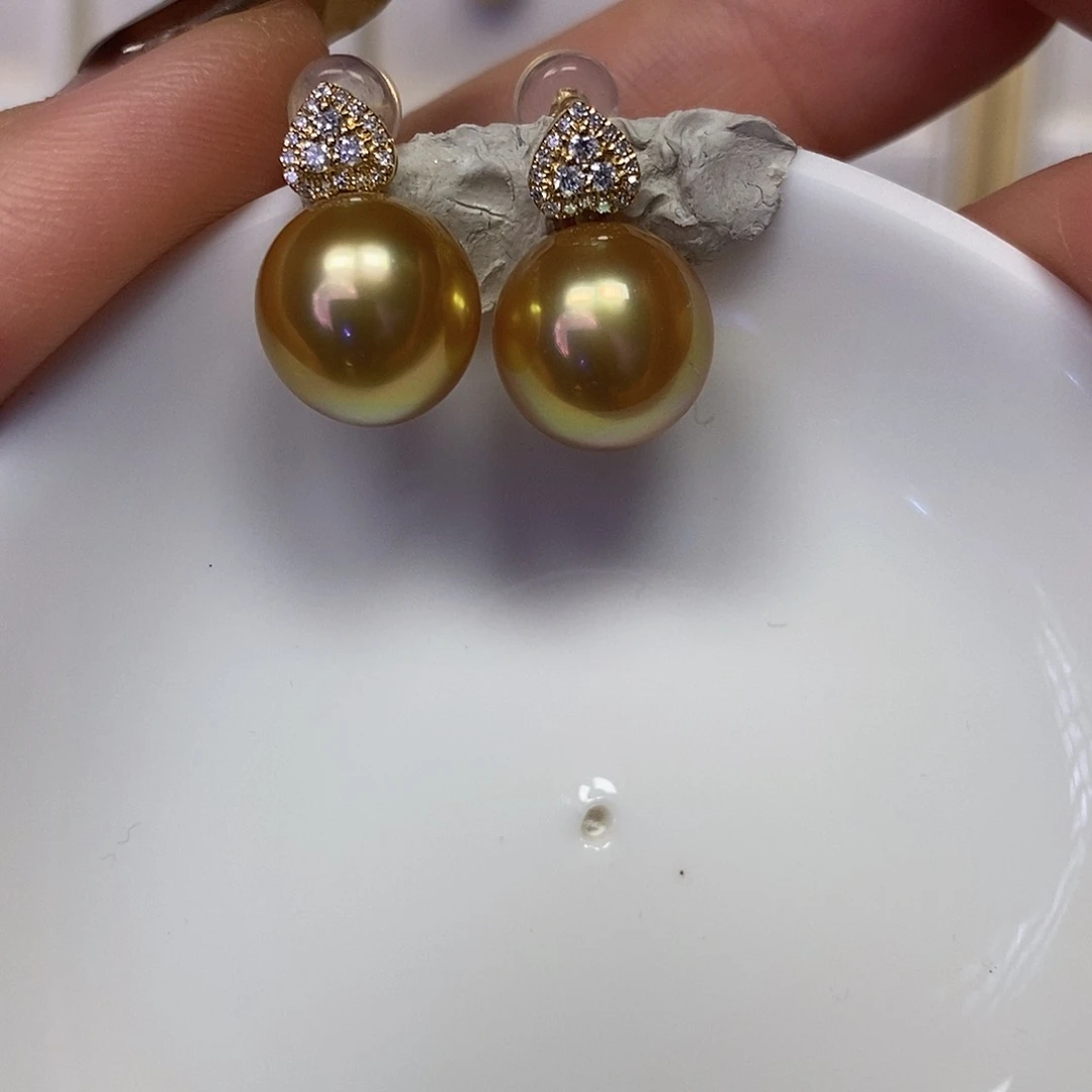 海水珍珠18K金镶嵌耳饰