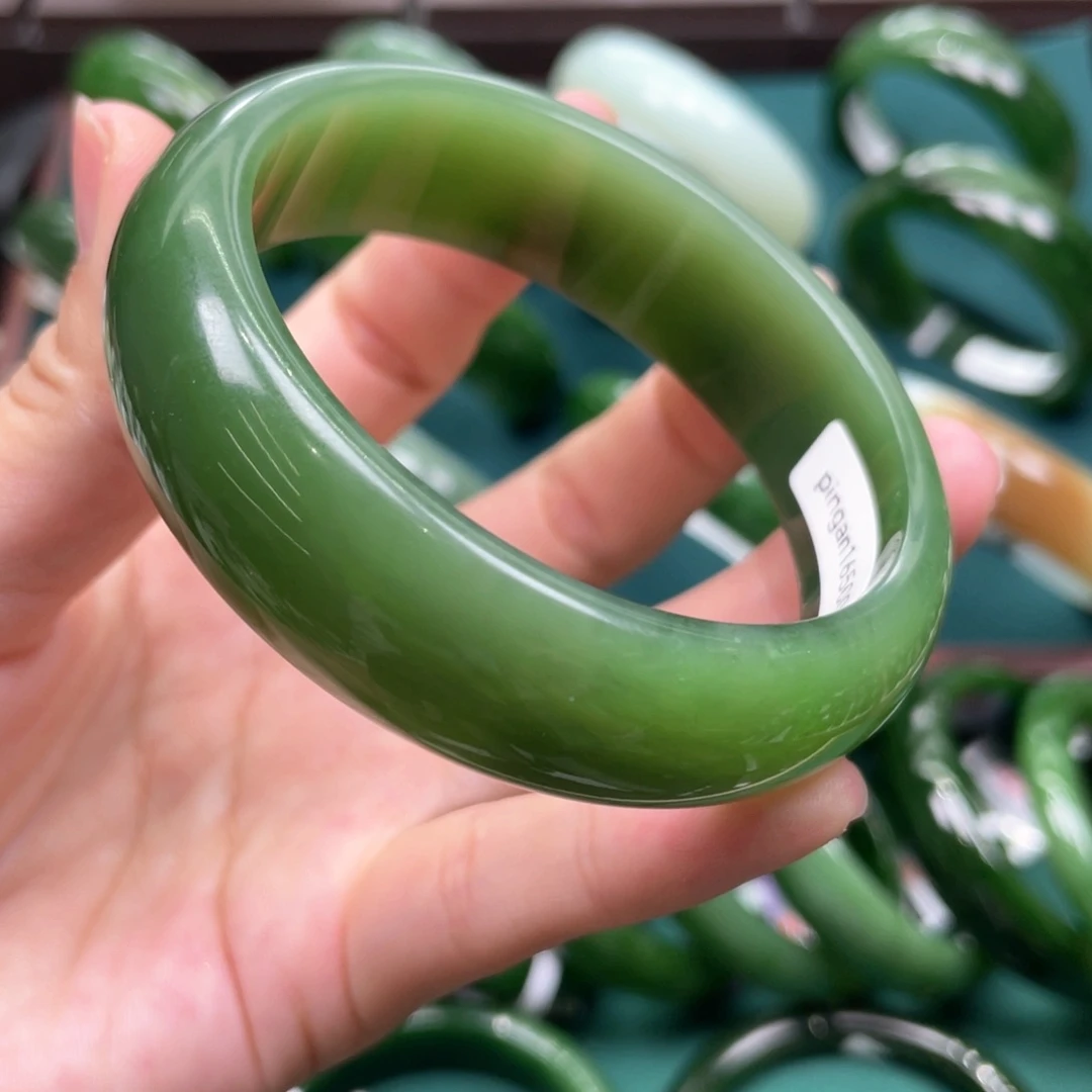 和田玉（碧玉）未镶嵌手镯