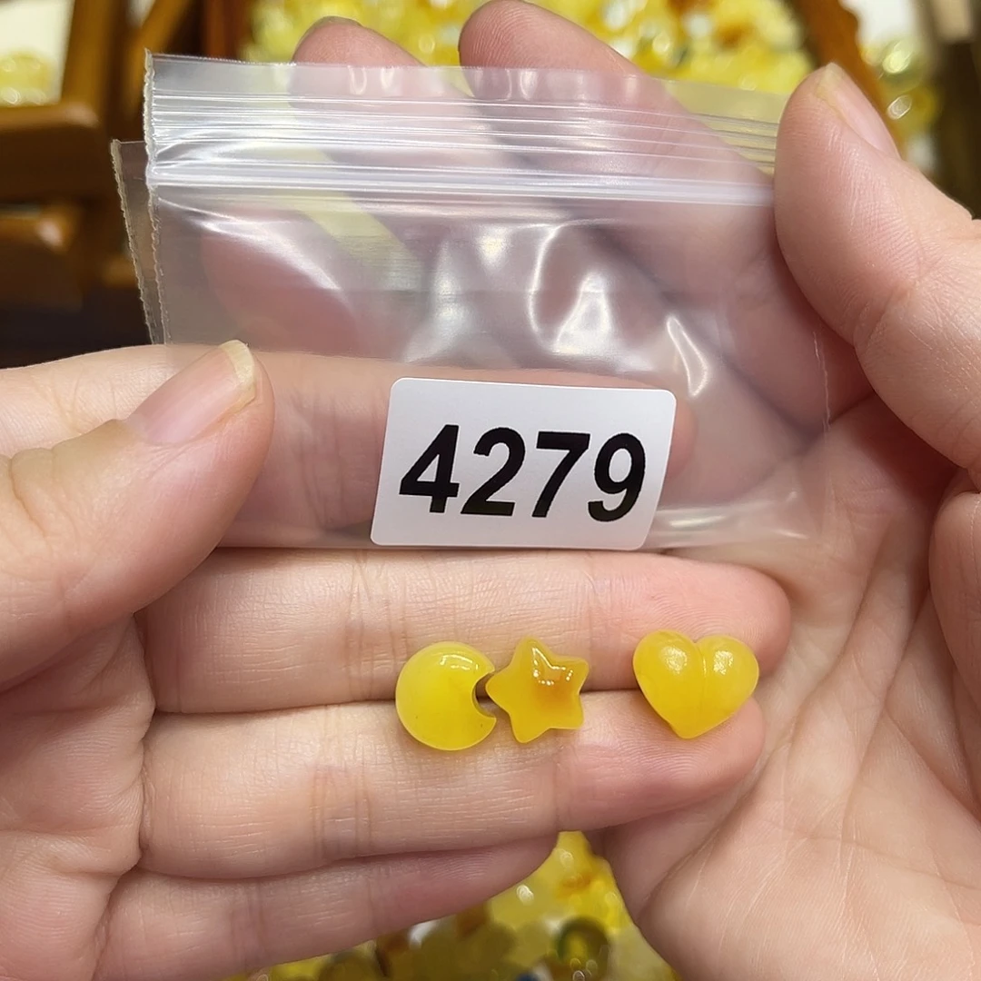 琥珀未镶嵌珠宝奇石