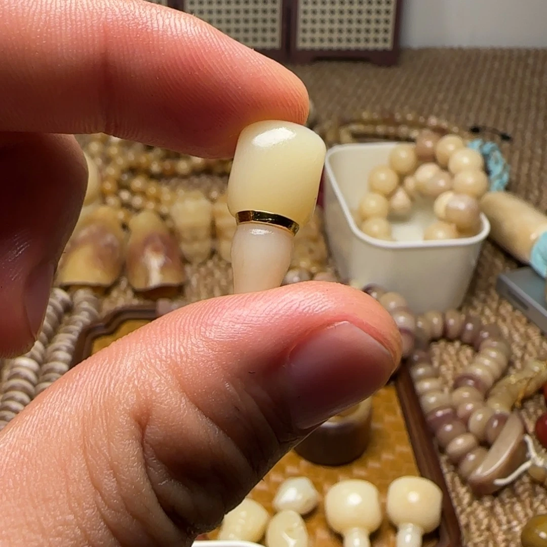 手串/手链驼骨1.1润透三通