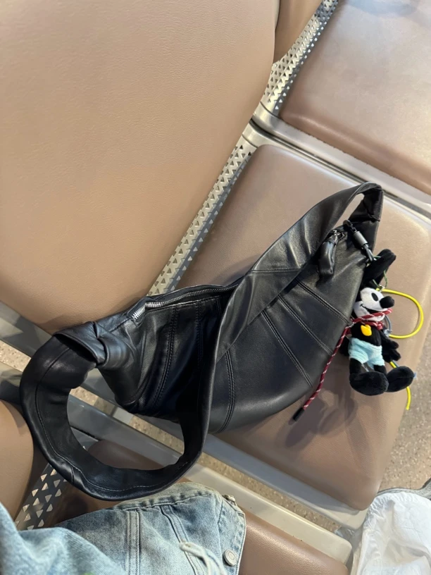 【仅支持48小时退换】松弛感牛角包