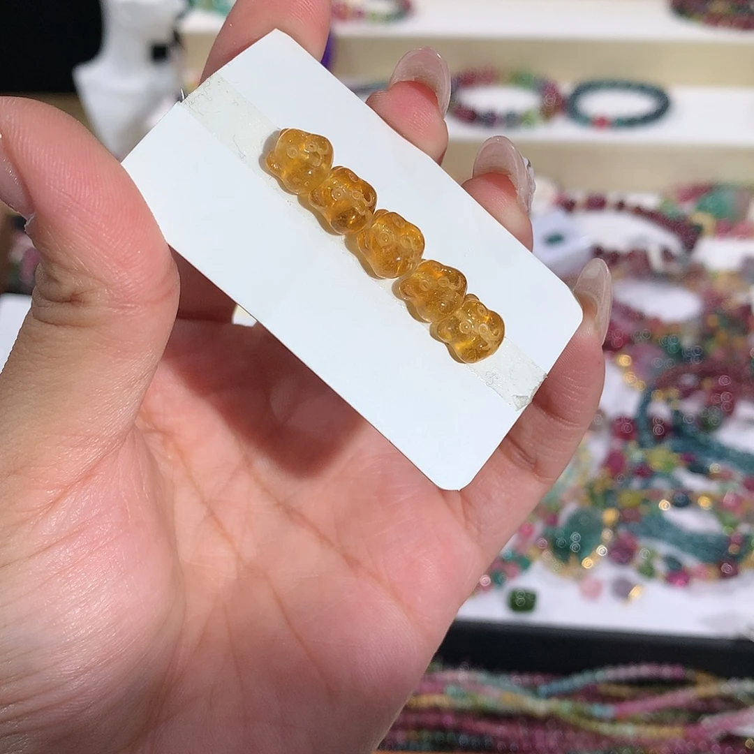 未镶嵌雕刻件碧玺多样性发其一