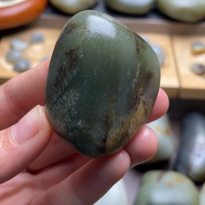 和田玉未镶嵌颈饰12