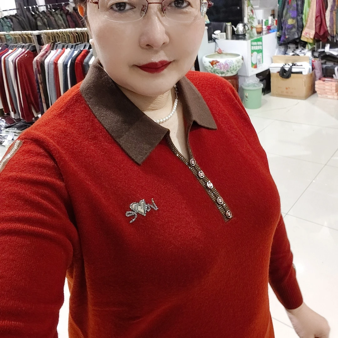 女士体恤v领羊毛衫8576