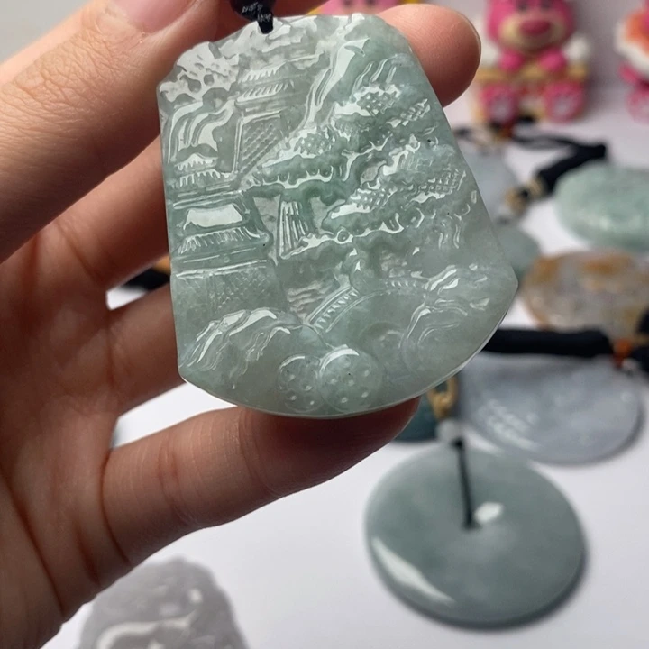 翡翠未镶嵌颈饰翡翠