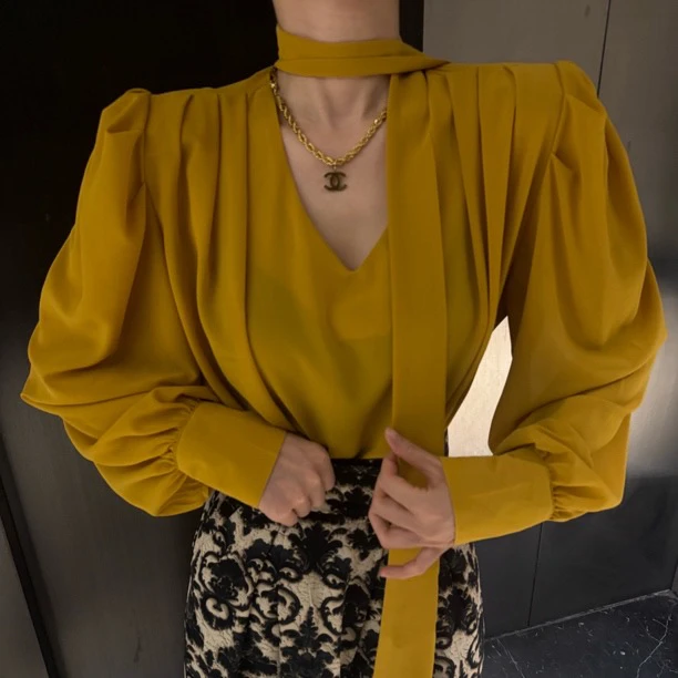 V领飘带泡泡袖宽松大衬衫女设计感小众气质长袖法式温柔上衣春夏