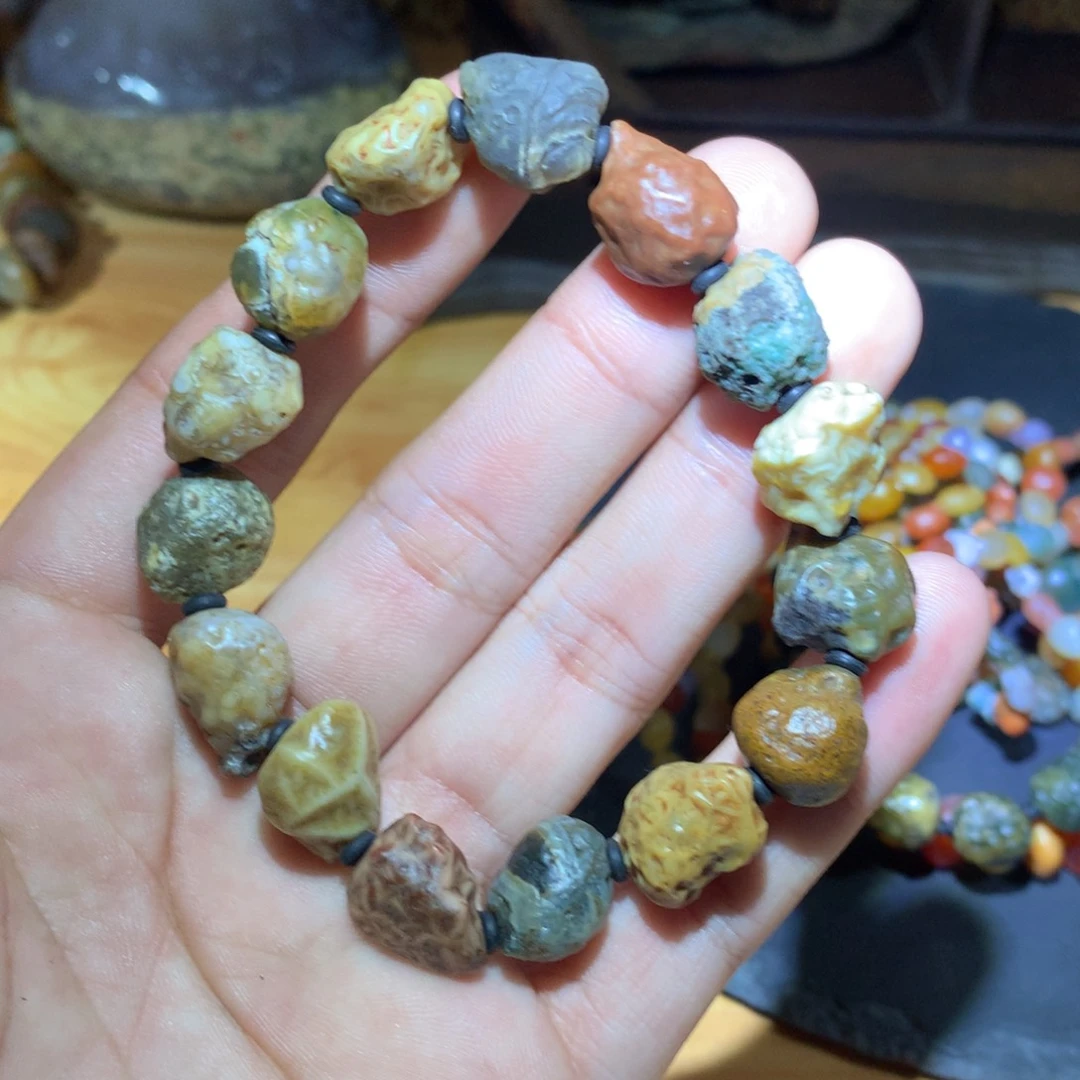 玛瑙/玉髓未镶嵌阿拉善戈壁玛瑙