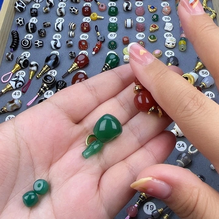 玛瑙/玉髓未镶嵌饰品