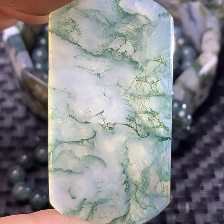 玛瑙/玉髓颈饰未镶嵌薪*