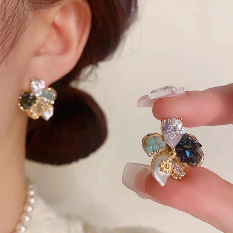 铜合金锆石耳饰 韩式气质时尚轻奢超闪手工款花朵耳钉法式精致
