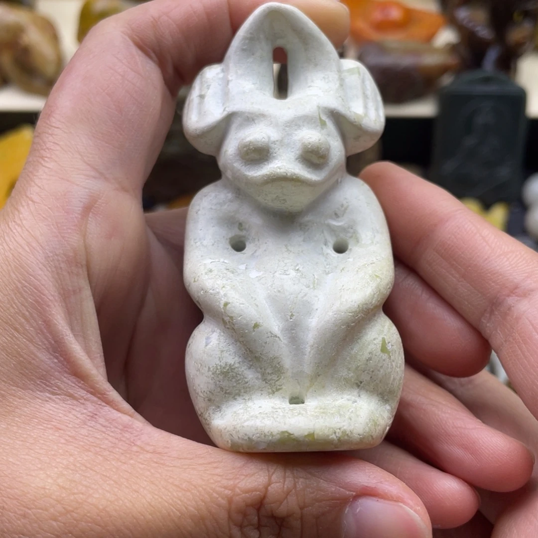 未镶嵌蛇纹石玉颈饰45