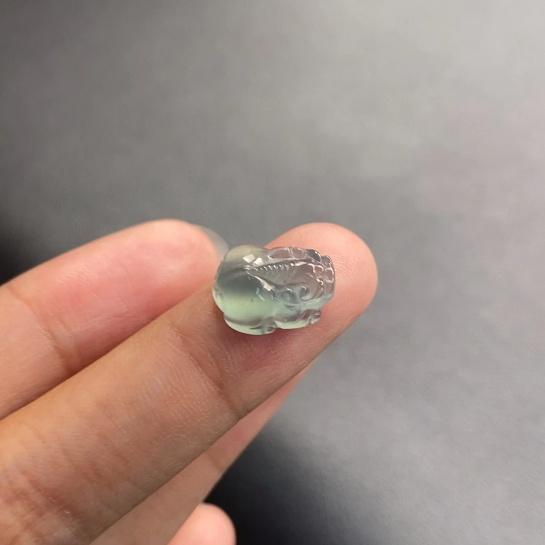 翡翠裸石冰晴貔貅