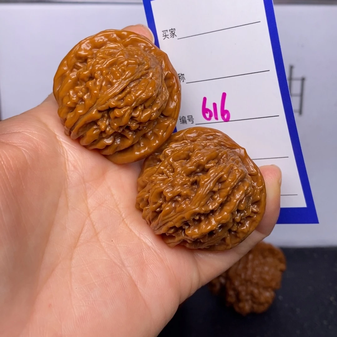 文玩核桃把件616/39.5四座楼