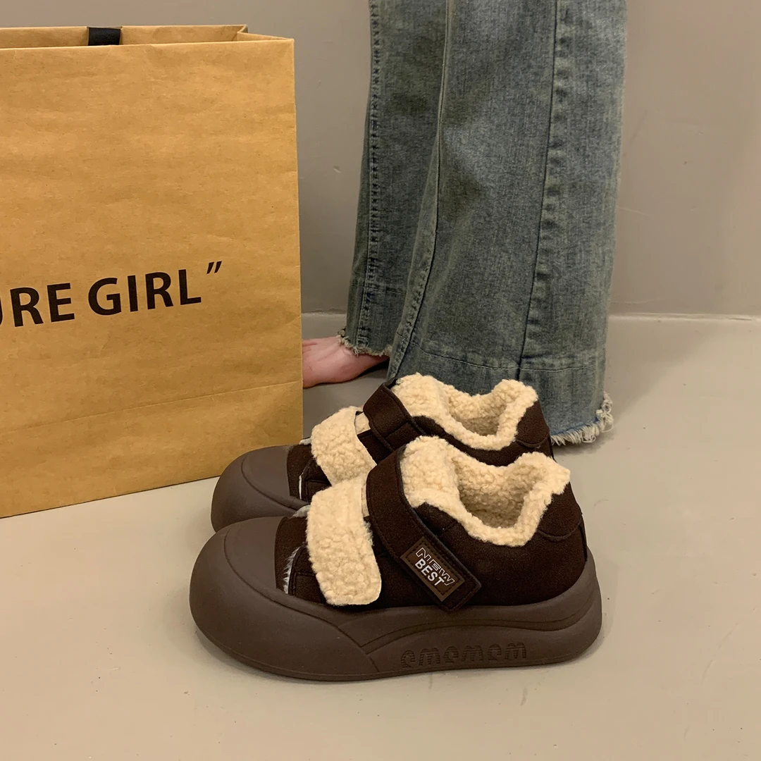 啄木鸟爆款百搭小众厚底加绒板鞋女2025新款秋冬季运动休闲面包鞋