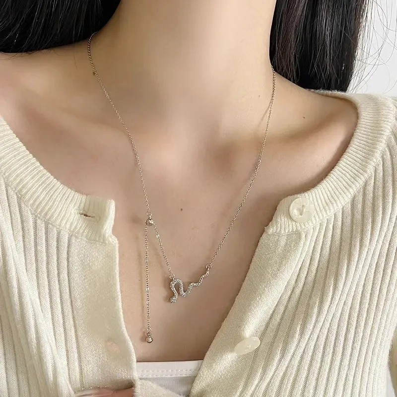 坠链均足银 中国银都999纯银蛇年吊坠小灵蛇项链小众高级感冷淡风