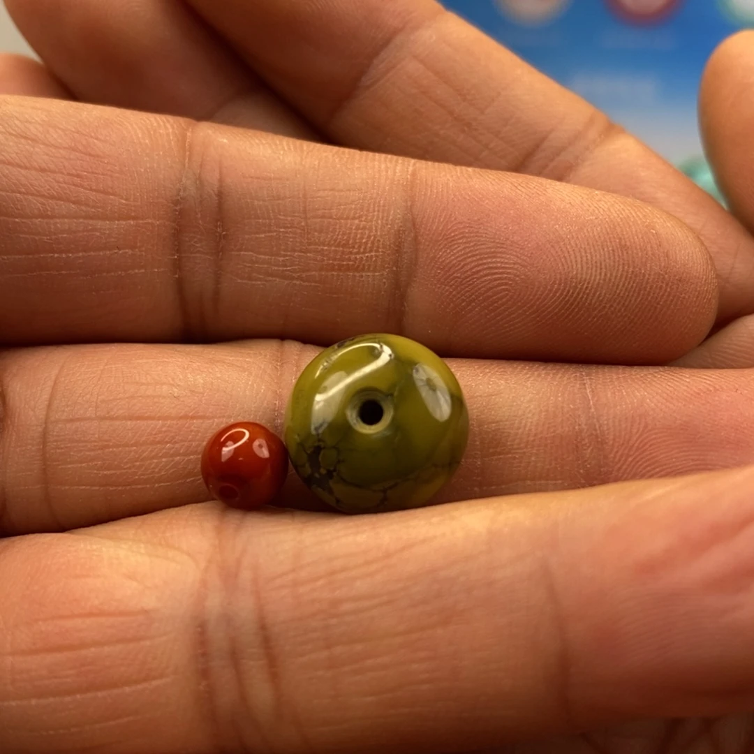 南红玛瑙未镶嵌珠宝奇石