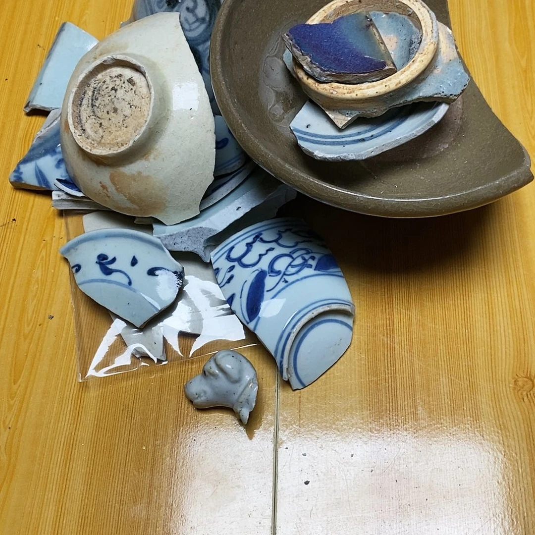 金铜精品瓷片标本7