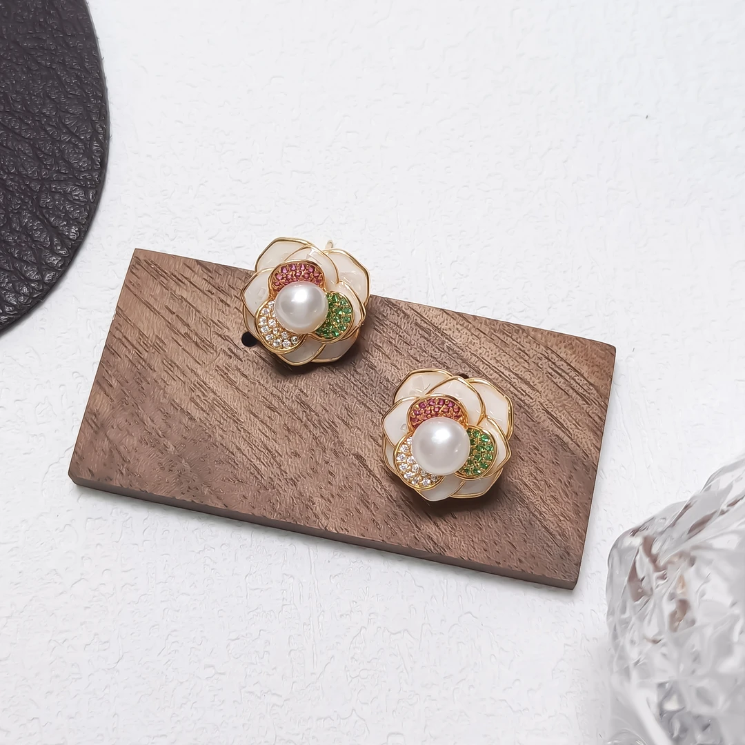 铜合金合成锆石耳饰 WYX-001615 【曼舞醉星】 耳饰时尚轻奢精致