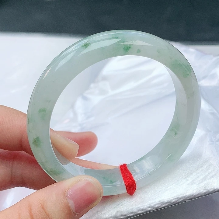 翡翠手镯未镶嵌55圈2736