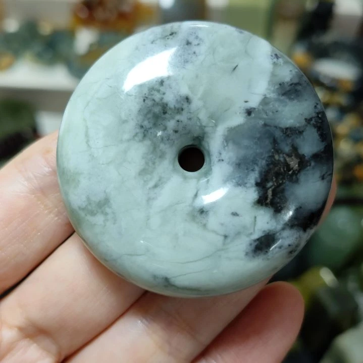 岫玉未镶嵌平安扣