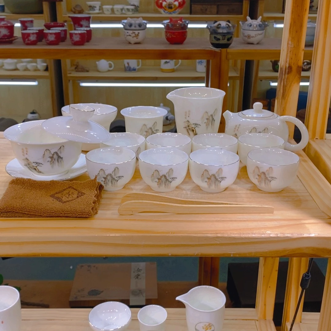 不止中国白羊脂玉瓷