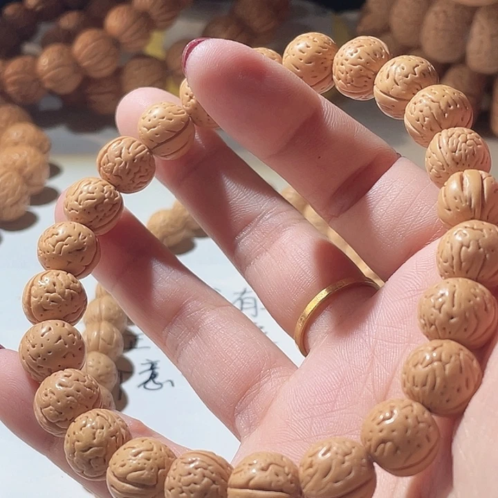 昊***昊吊坠桃核桃核手串野生48