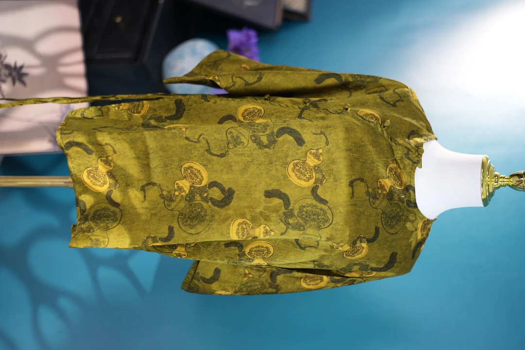 M048.黄色宝葫芦毛衫