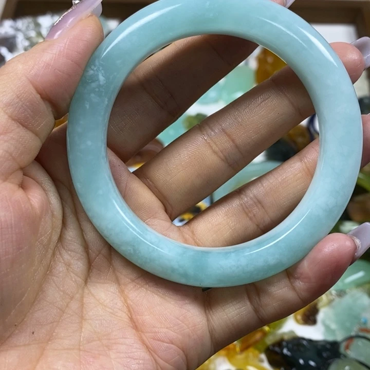 蛇纹石玉未镶嵌手镯我***欣