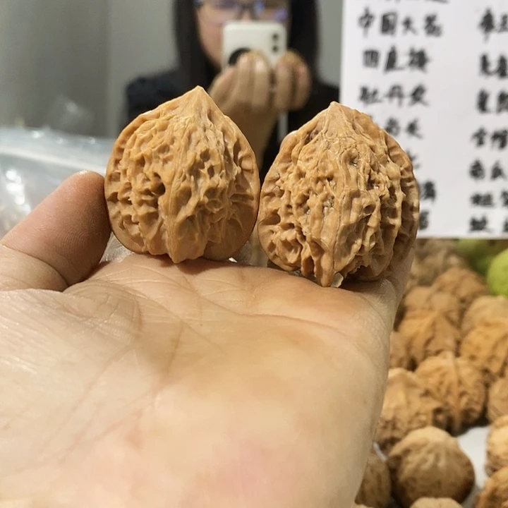 文玩核桃吊坠朱雀35